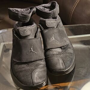 Men's black vintage Jordan's sz 12